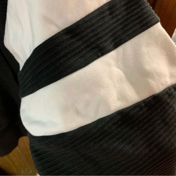 NEW Adidas CD6880 Women originals EQT Hoodie LS shirts black white SIZE M - Picture 3 of 5